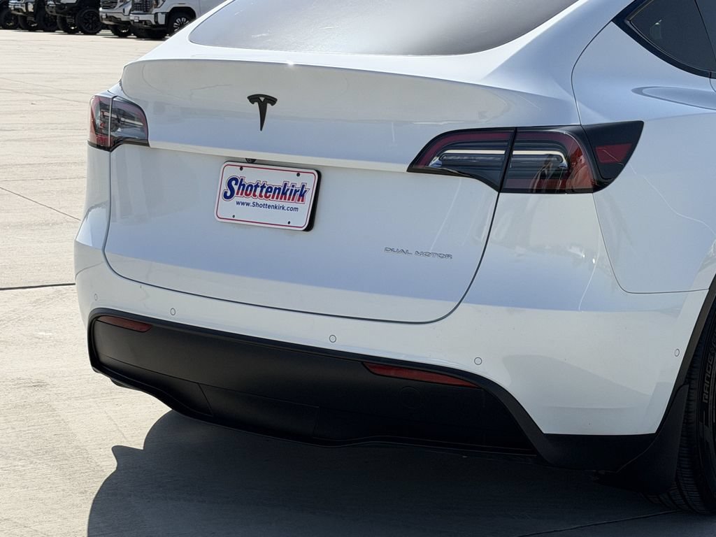 Used 2021 Tesla Model Y Long Range AWD/4WD image 6