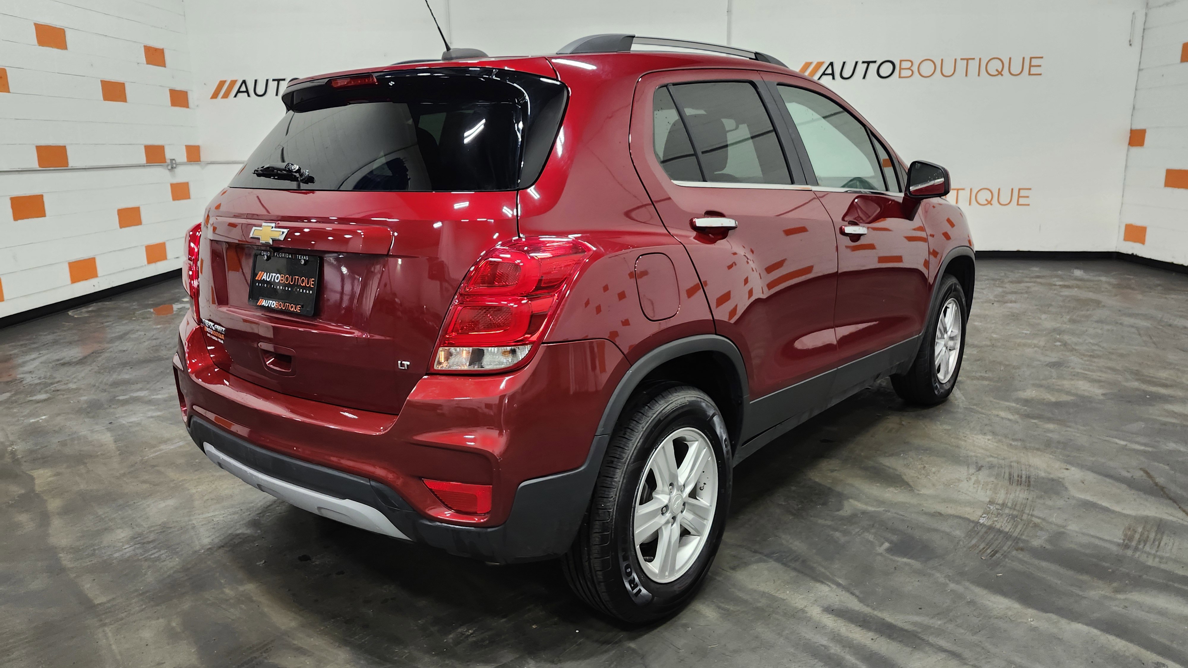Used 2020 Chevrolet Trax LT w/ LT Convenience Package image 15