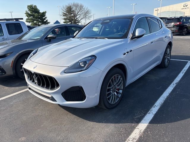 Used 2023 Maserati Grecale GT image 3