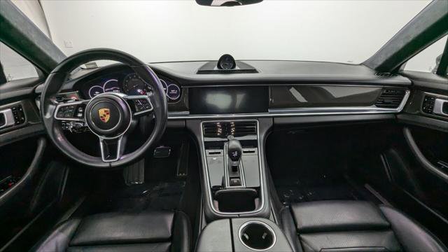 Used 2017 Porsche Panamera Turbo image 21