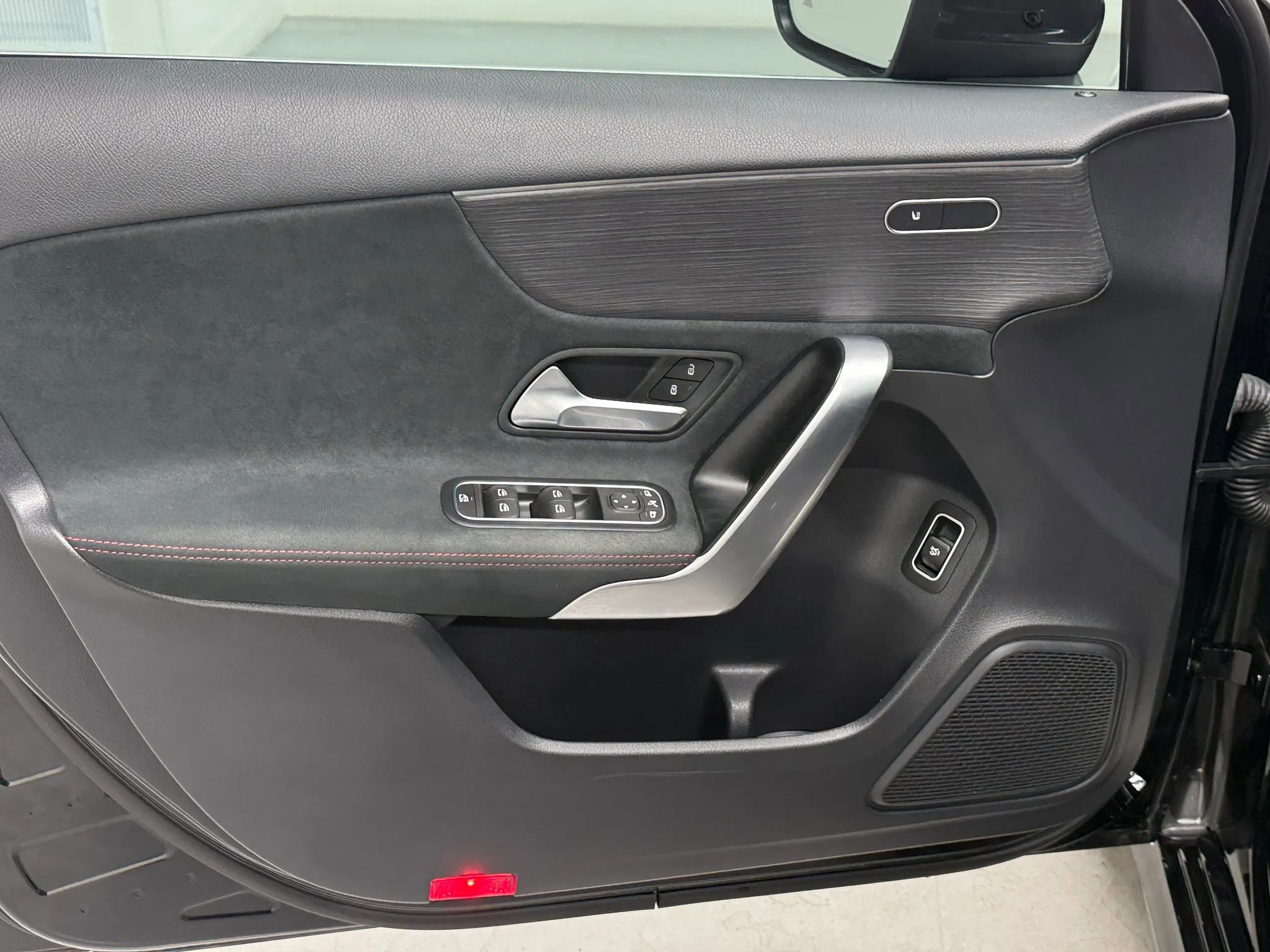 Used 2022 Mercedes-Benz A 220 4MATIC image 27