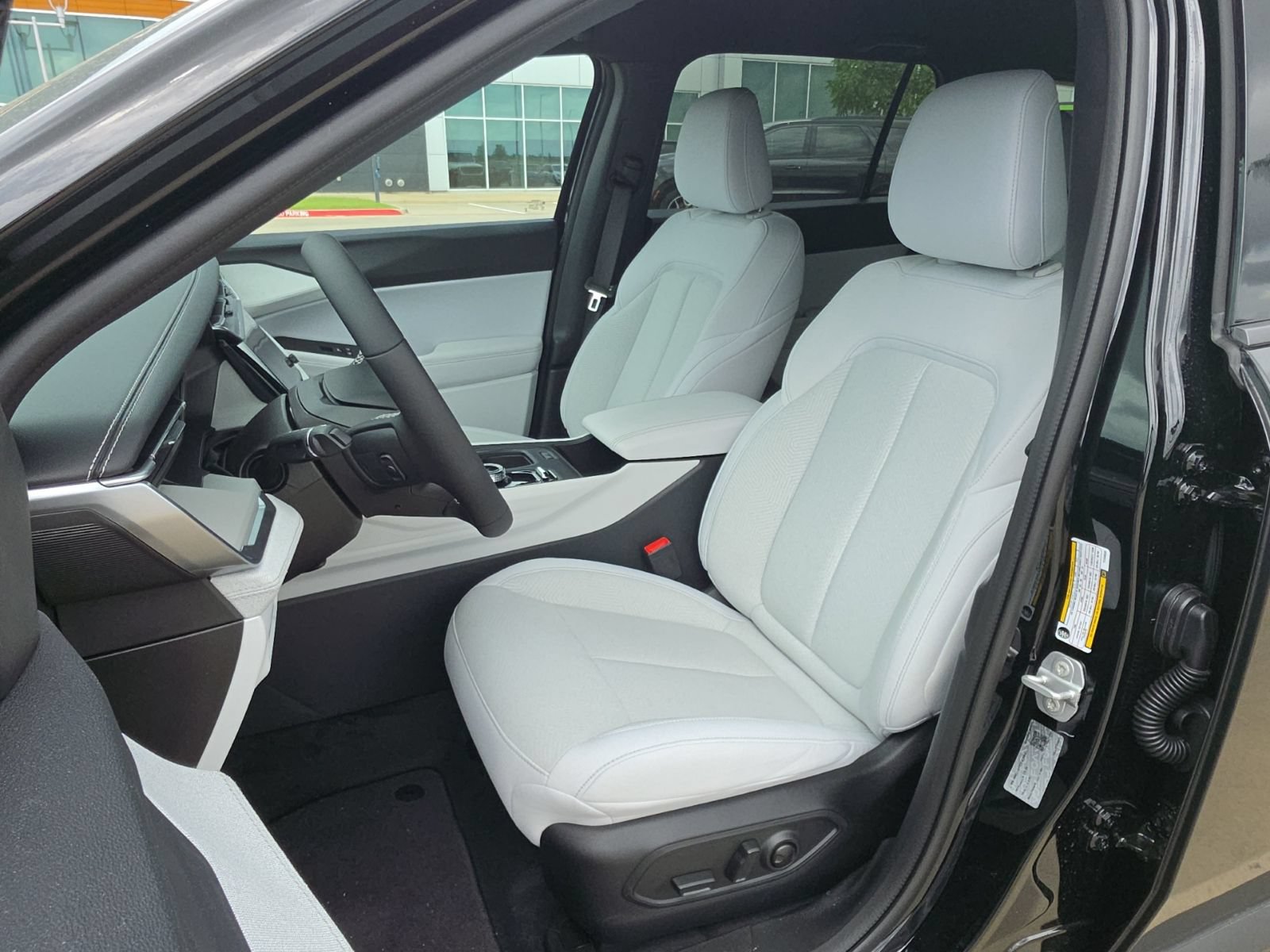 New 2026 Jeep Cherokee Laredo AWD/4WD image 13