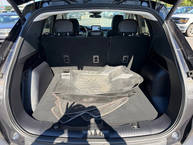 Used 2022 Ford Escape SEL w/ SEL Stealth AWD Package image 8