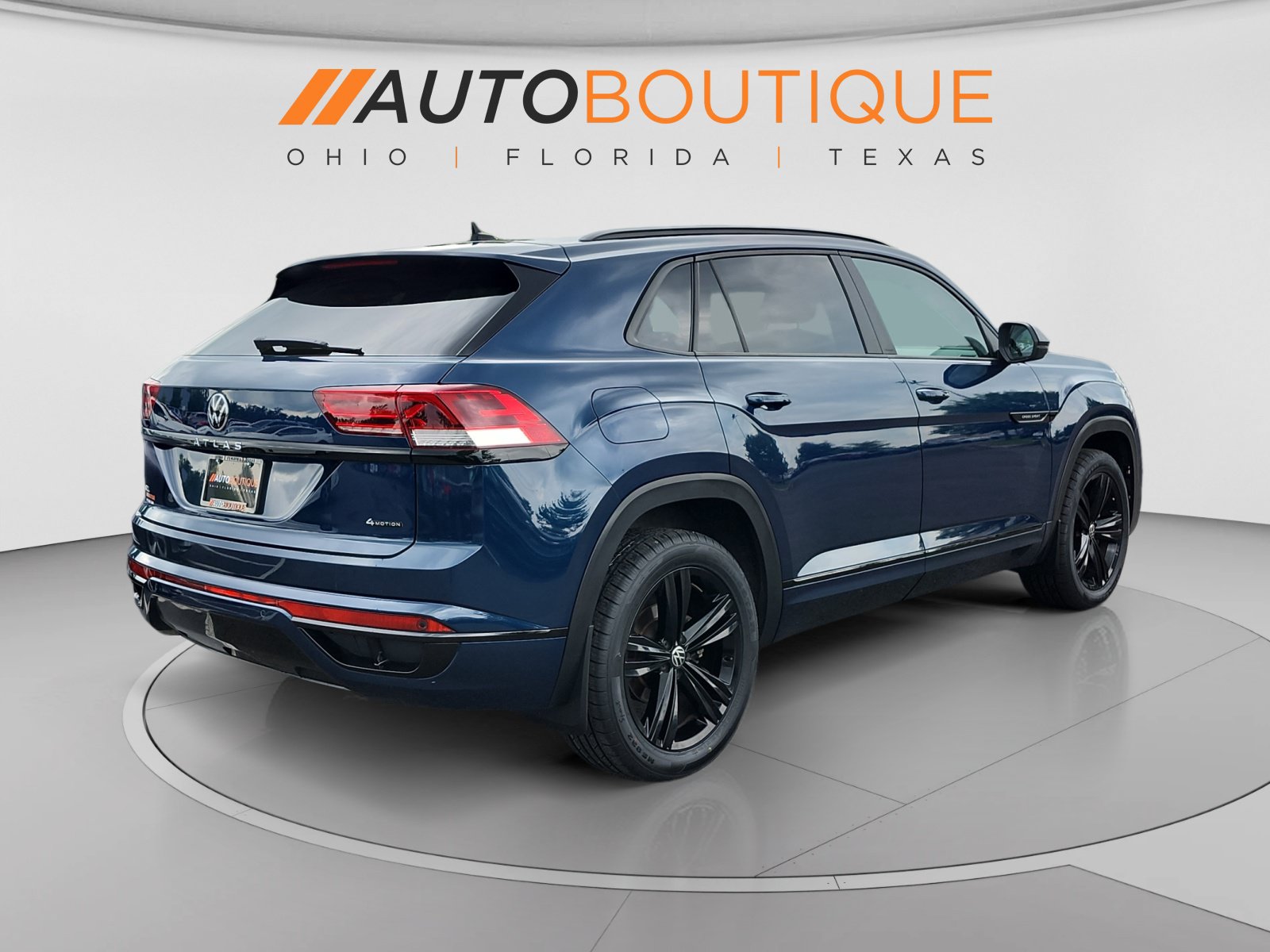 Used 2023 Volkswagen Atlas Cross Sport SEL R-Line AWD/4WD image 5