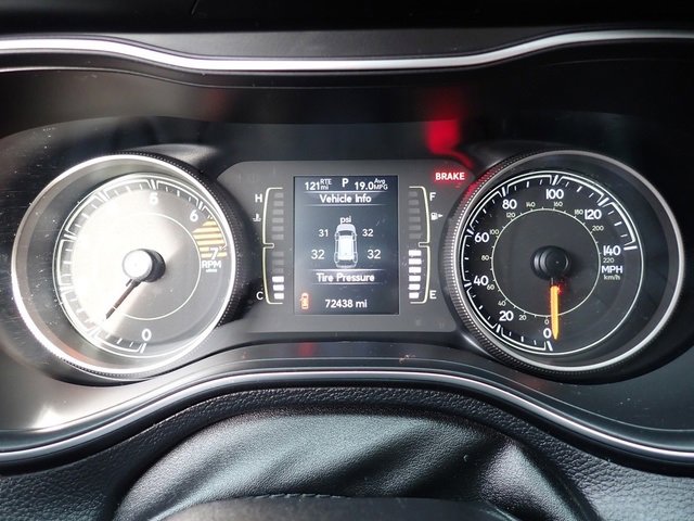 Used 2019 Jeep Cherokee Latitude Plus w/ Cold Weather Group image 29