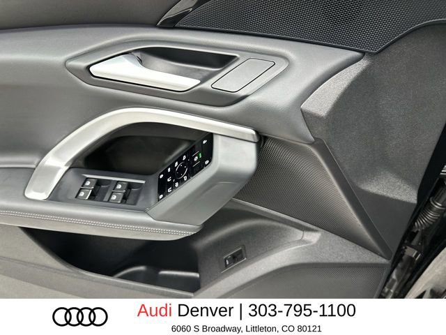 Used 2025 Audi Q5 Premium w/ Convenience Package image 13