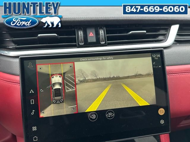 Used 2023 Jaguar F-PACE SVR image 22