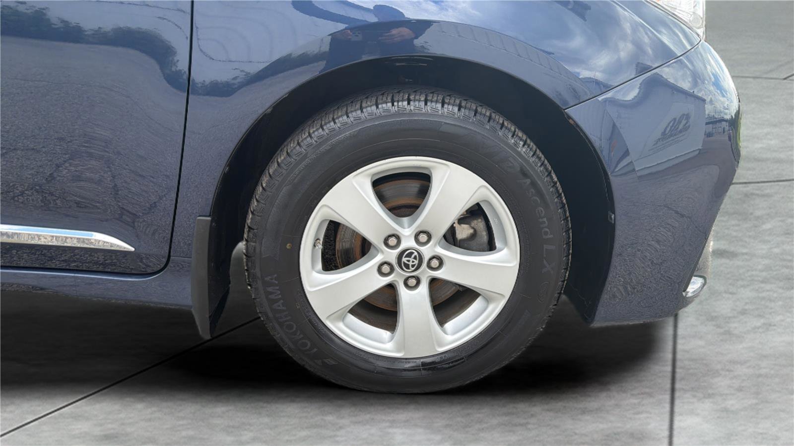 Used 2020 Toyota Sienna LE FWD image 26