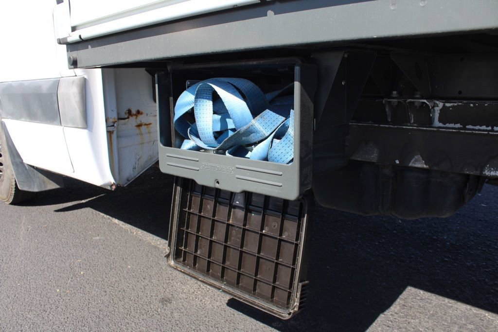 Used 2015 Freightliner Sprinter 3500 image 25