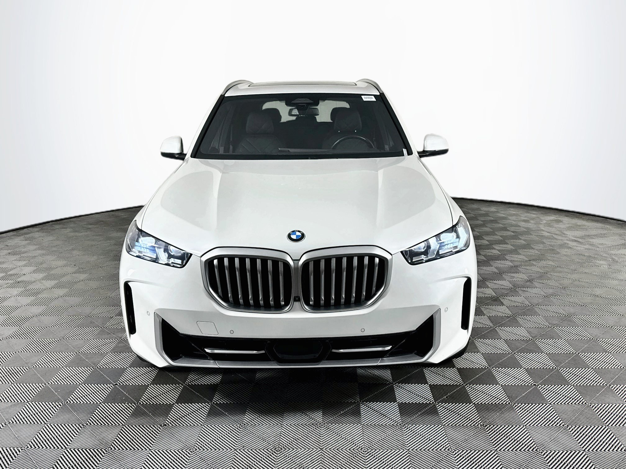 Used 2024 BMW X5 sDrive40i RWD image 4
