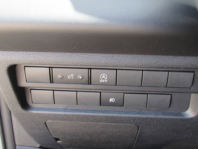 New 2026 Mitsubishi Outlander ES image 30