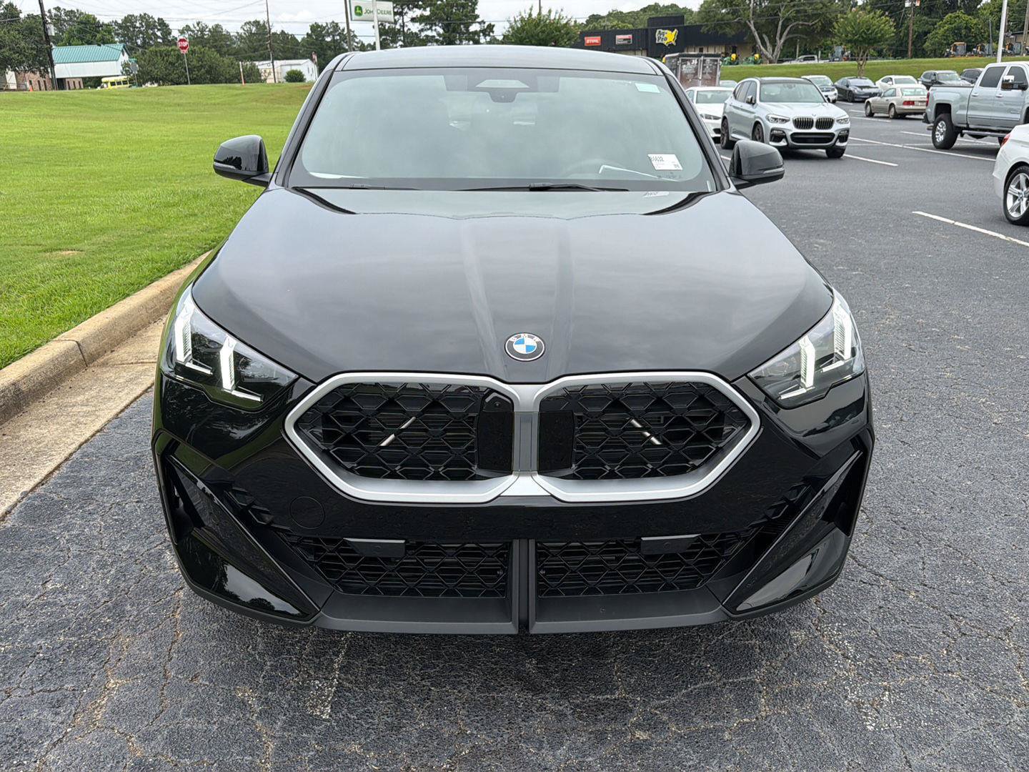 New 2026 BMW X2 xDrive28i w/ Technology Package AWD/4WD image 9