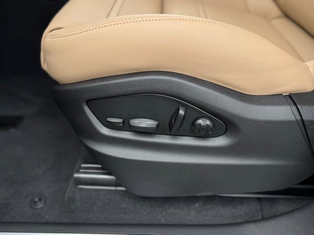 New 2026 Porsche Cayenne E-Hybrid image 17