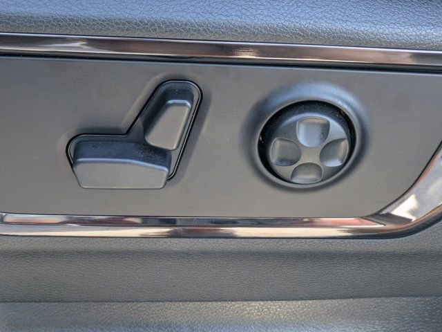 Used 2026 RAM 1500 Limited w/ Body Color Bumper Group AWD/4WD image 17