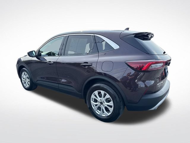 Used 2023 Ford Escape Active AWD/4WD image 3