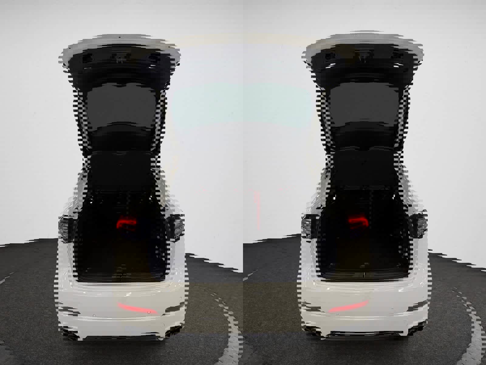 Used 2022 Maserati Levante GT image 4