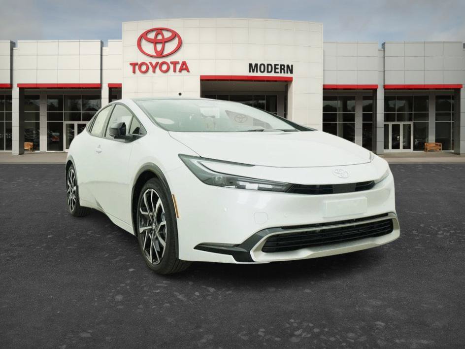 New 2027 Toyota Prius Plug-In Hybrid FWD image 7