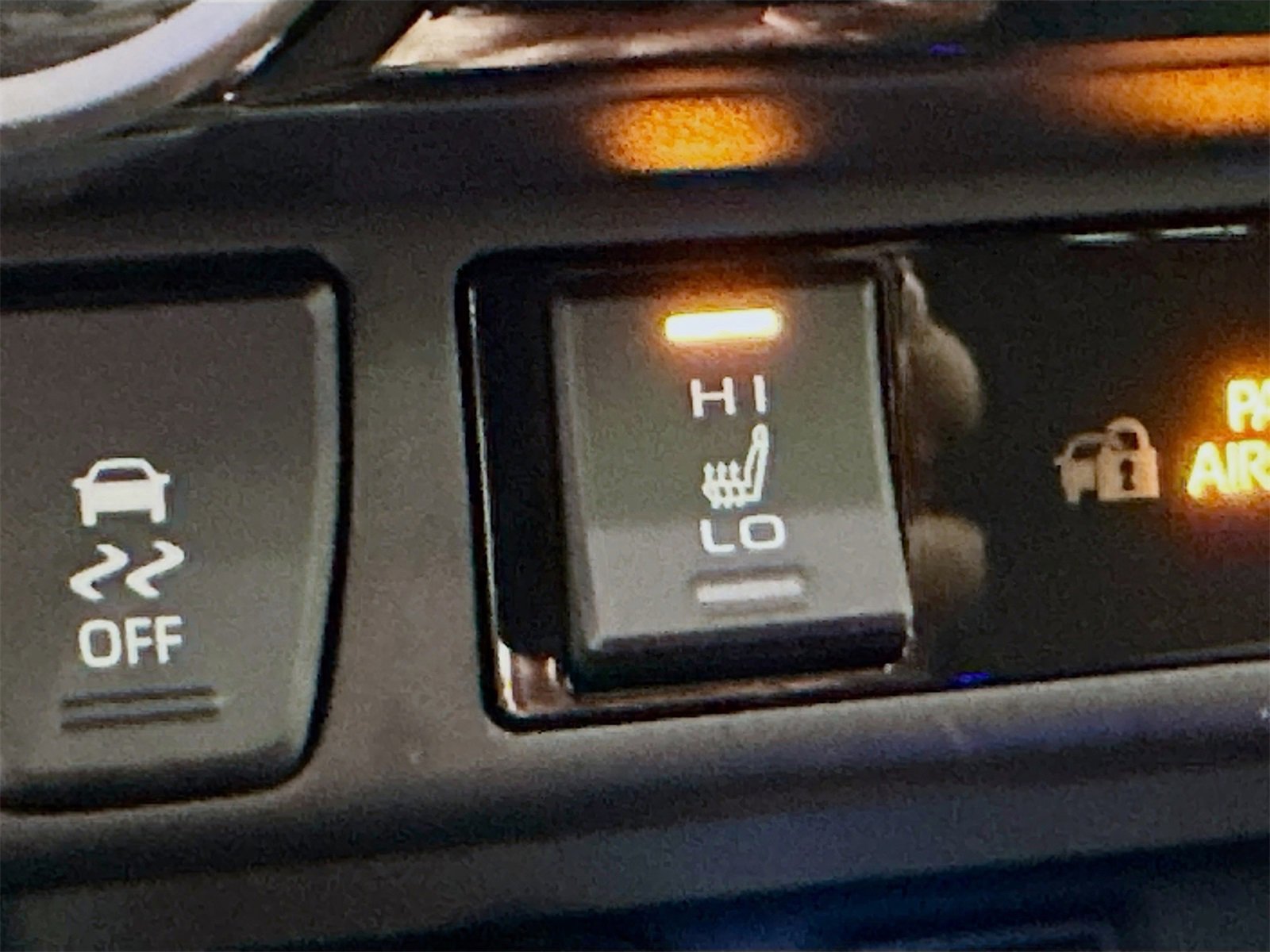 Certified 2025 Toyota RAV4 XSE image 21