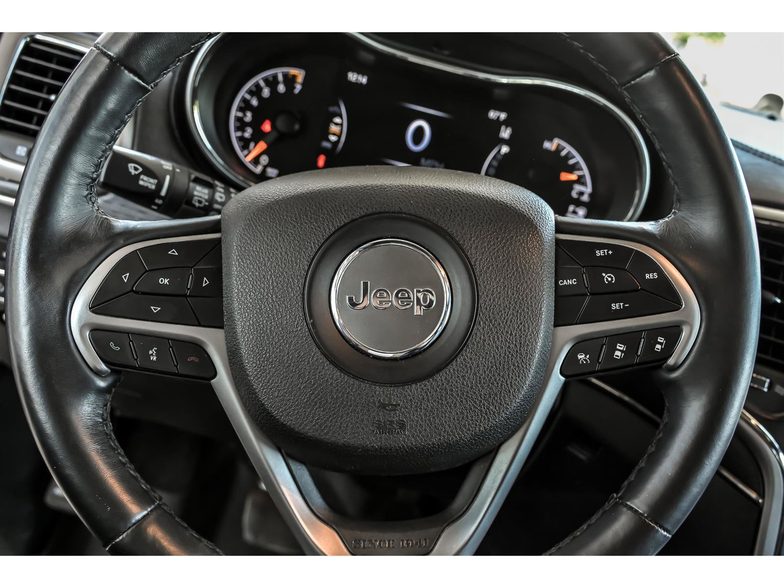 Used 2018 Jeep Grand Cherokee High Altitude AWD/4WD image 18