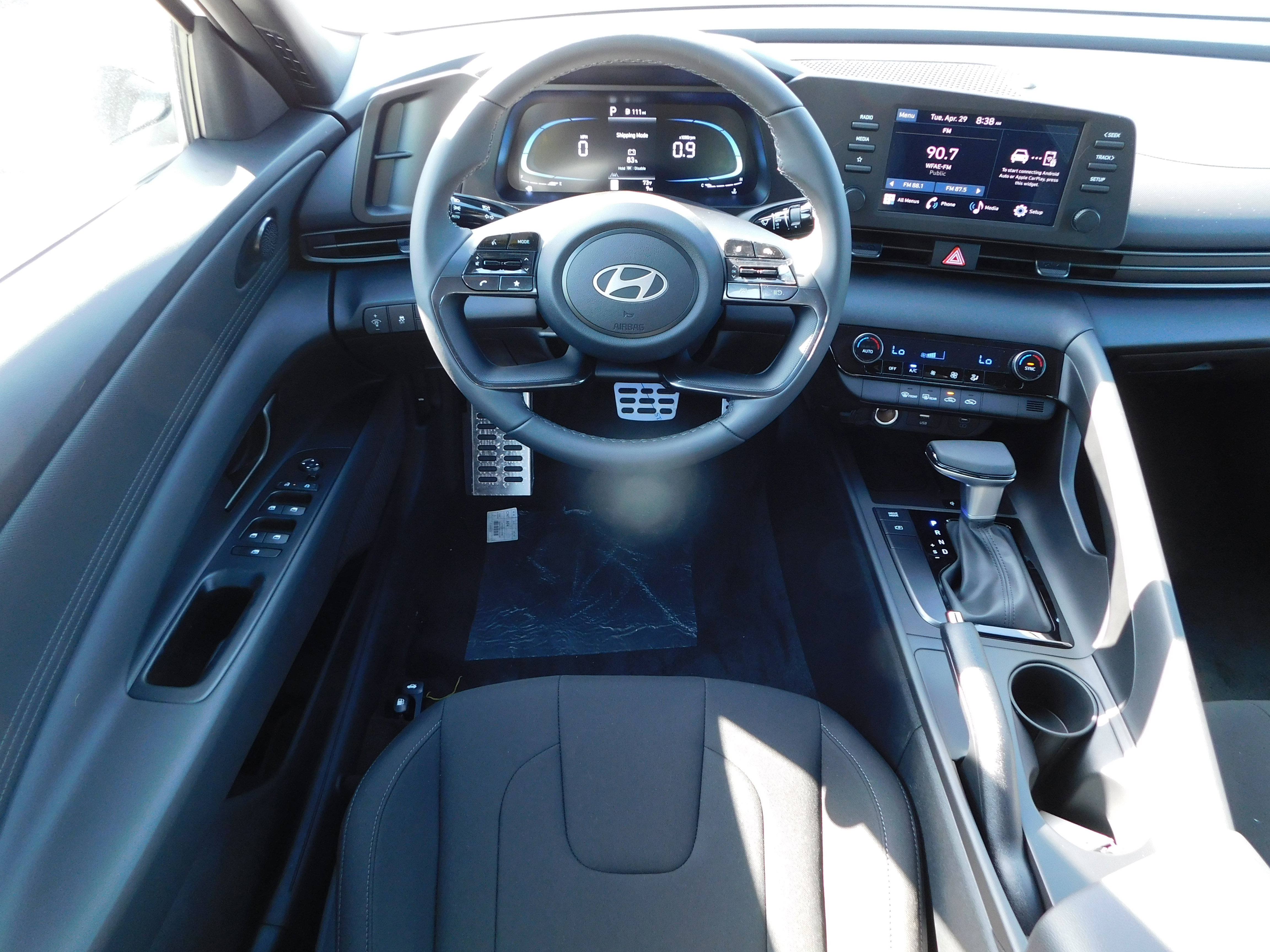 Certified 2025 Hyundai Elantra Sport FWD image 11
