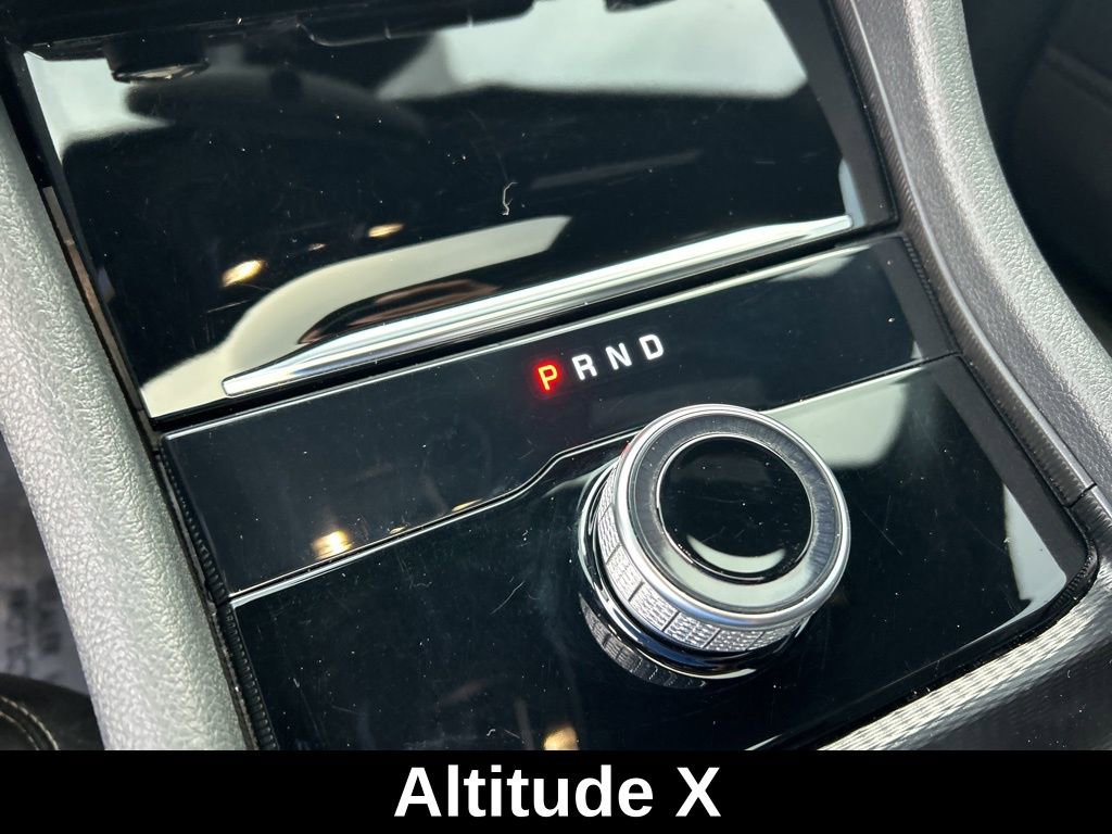 Used 2024 Jeep Grand Cherokee L Altitude AWD/4WD image 15