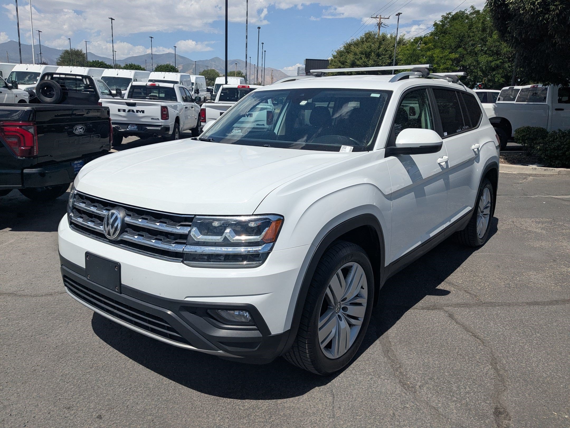 Used 2019 Volkswagen Atlas SE w/ Towing Package AWD/4WD image 10