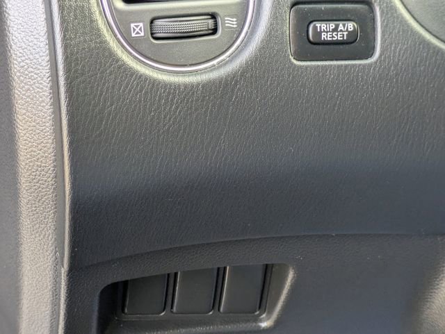 Used 2016 INFINITI QX50 2WD w/ Deluxe Touring Package image 25