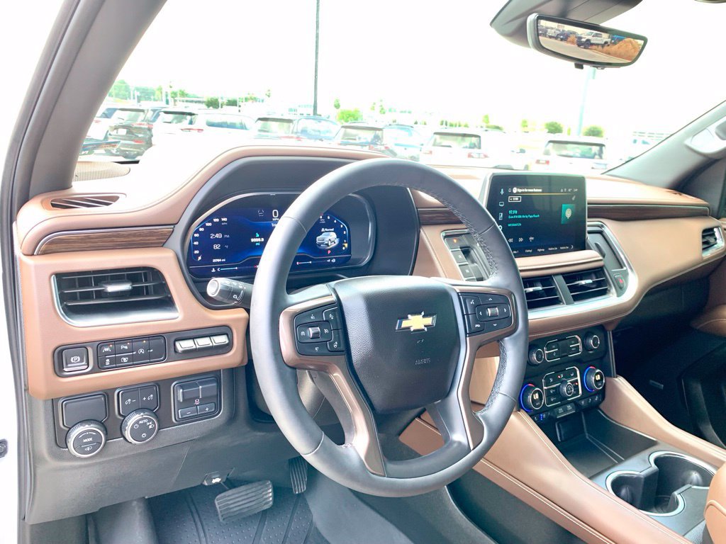 Used 2023 Chevrolet Tahoe High Country RWD image 14