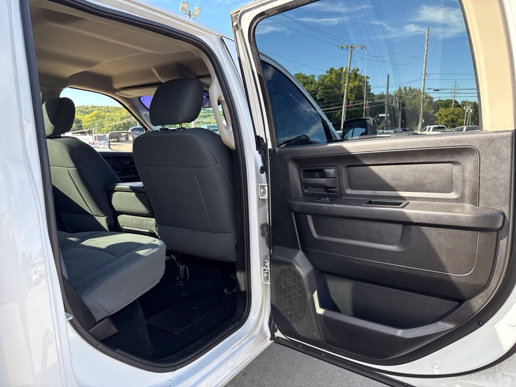Used 2015 RAM 1500 Express AWD/4WD image 42