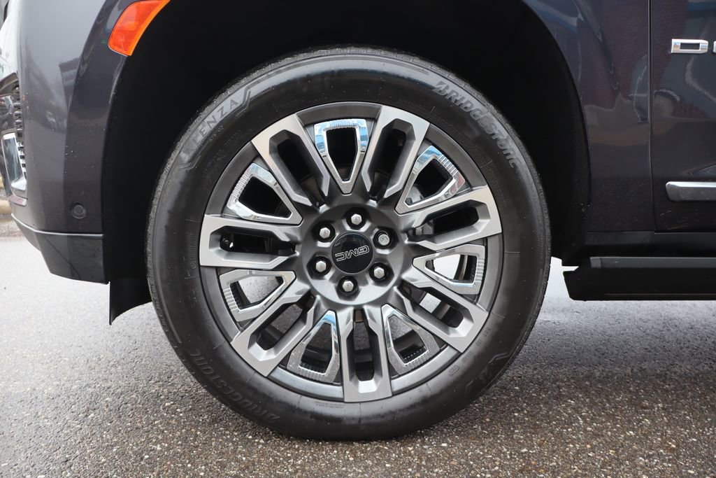 Used 2023 GMC Yukon Denali Ultimate image 34