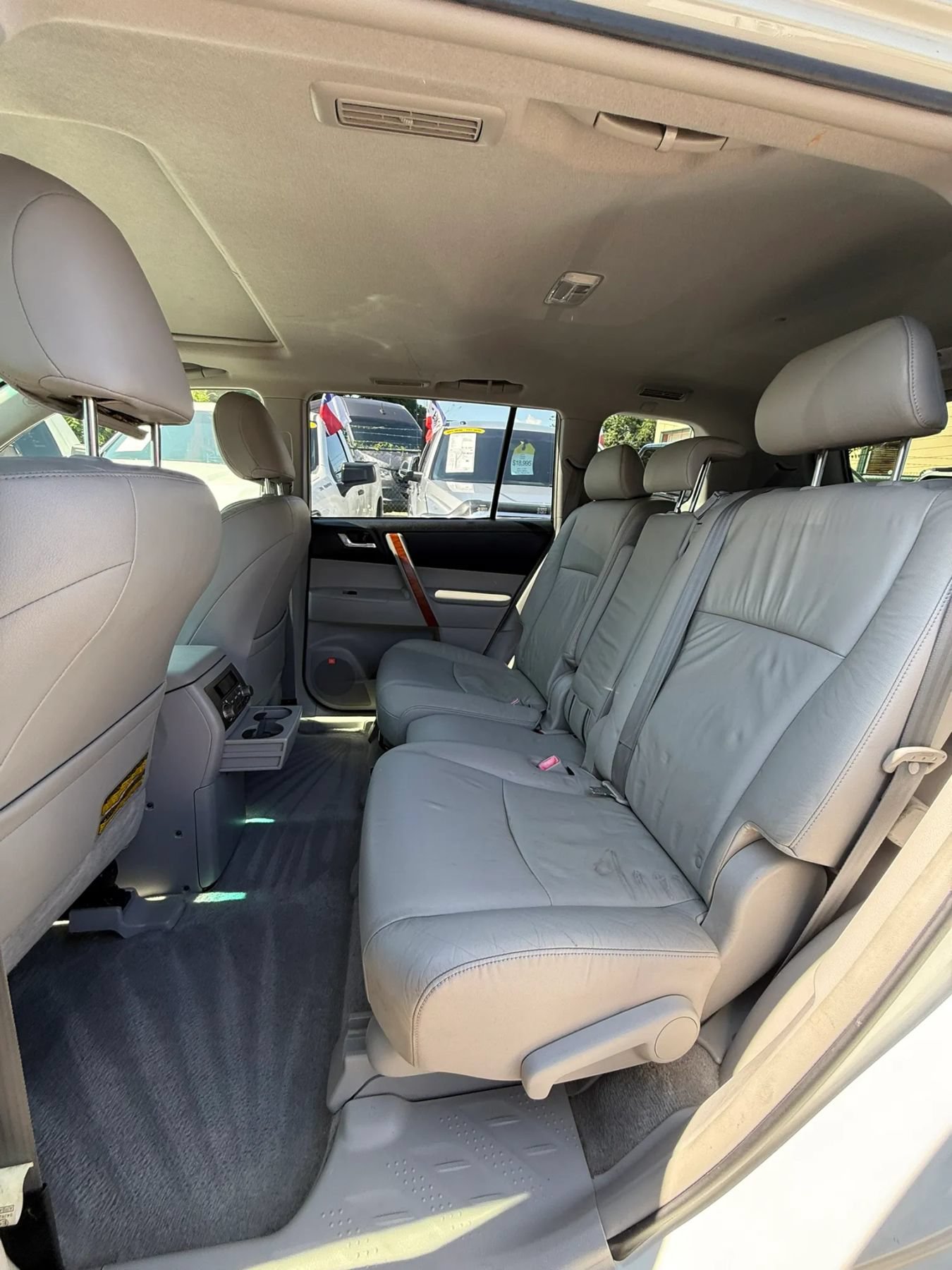 Used 2009 Toyota Highlander Limited FWD image 16