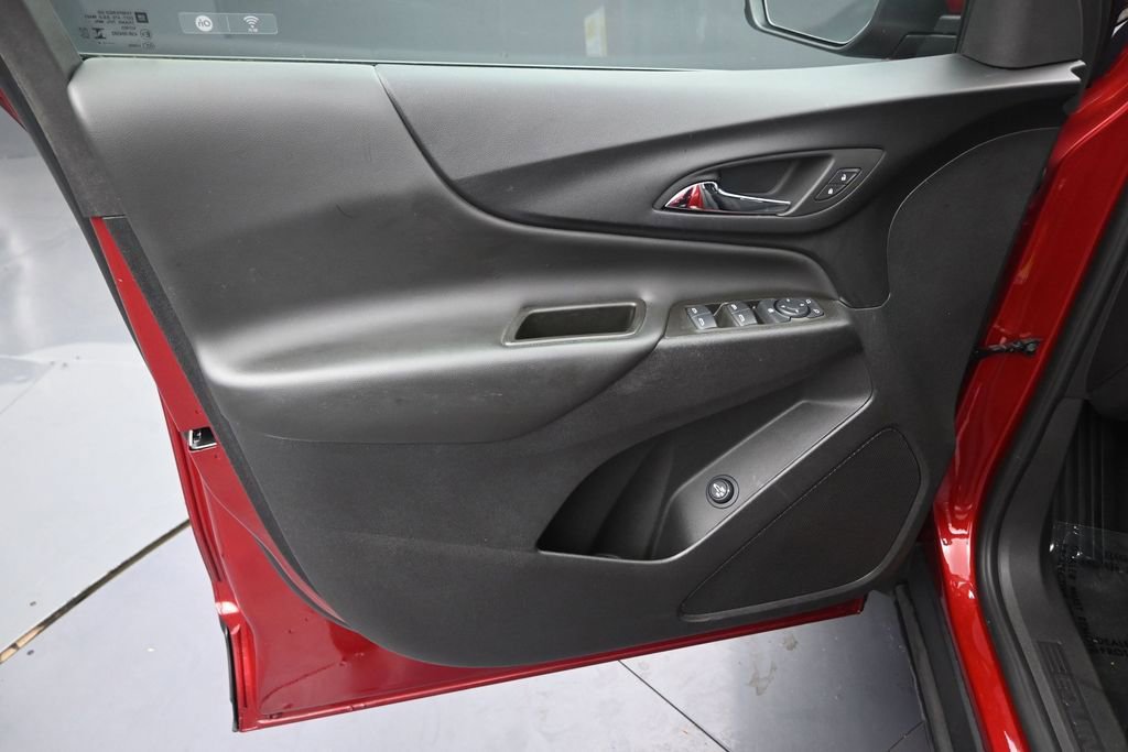 Used 2024 Chevrolet Equinox LT FWD image 12