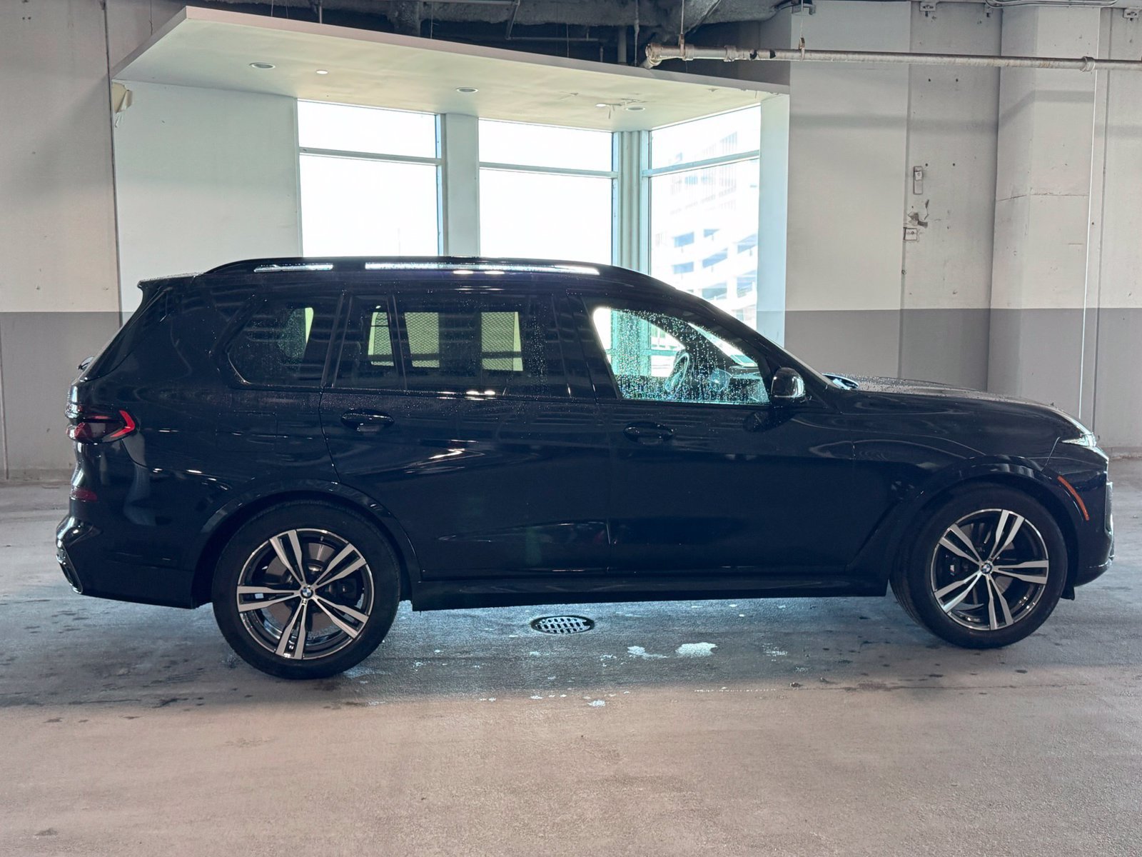 Used 2024 BMW X7 M60i AWD/4WD image 11