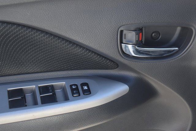 Used 2009 Toyota Yaris Sedan image 12