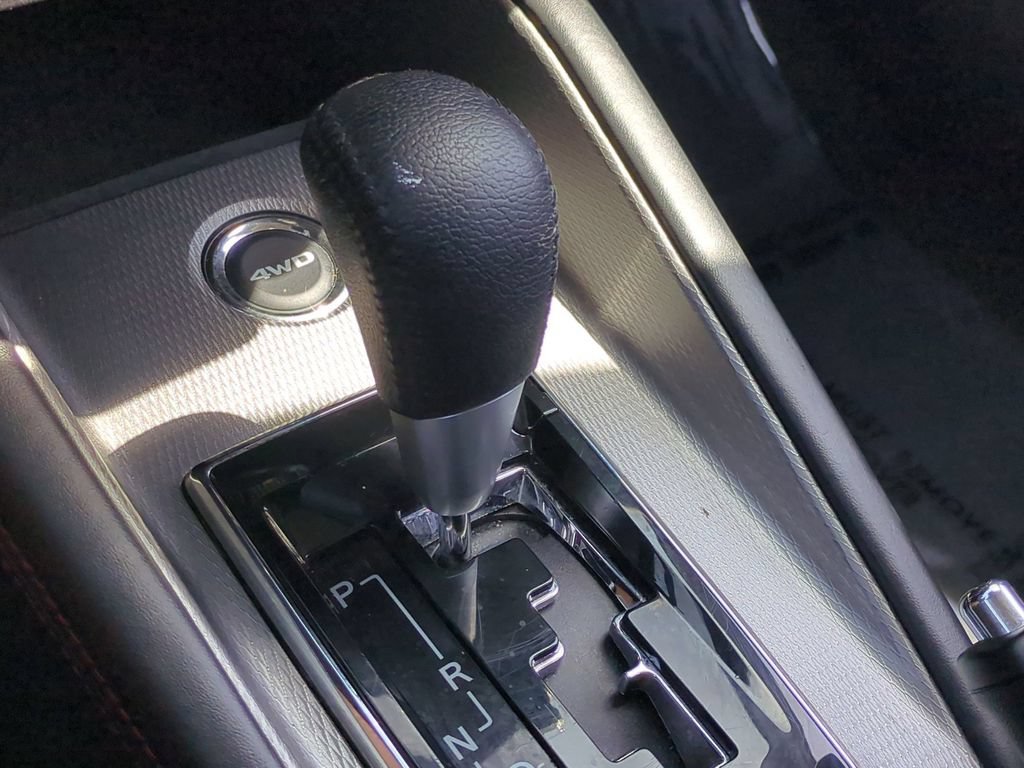 Used 2025 Mitsubishi Outlander Sport SE AWD/4WD image 19