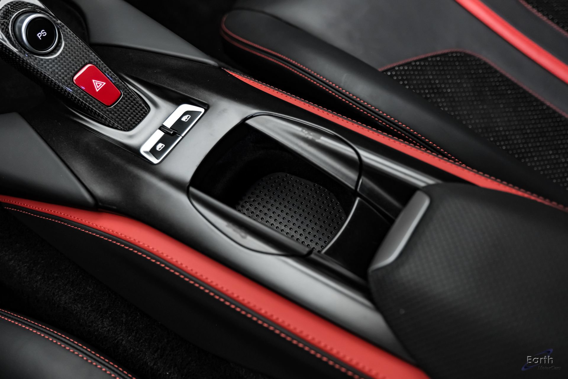 Used 2019 Ferrari 812 Superfast RWD image 77