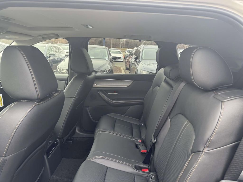 New 2026 MAZDA CX-90 3.3 Turbo w/ Preferred Package image 13