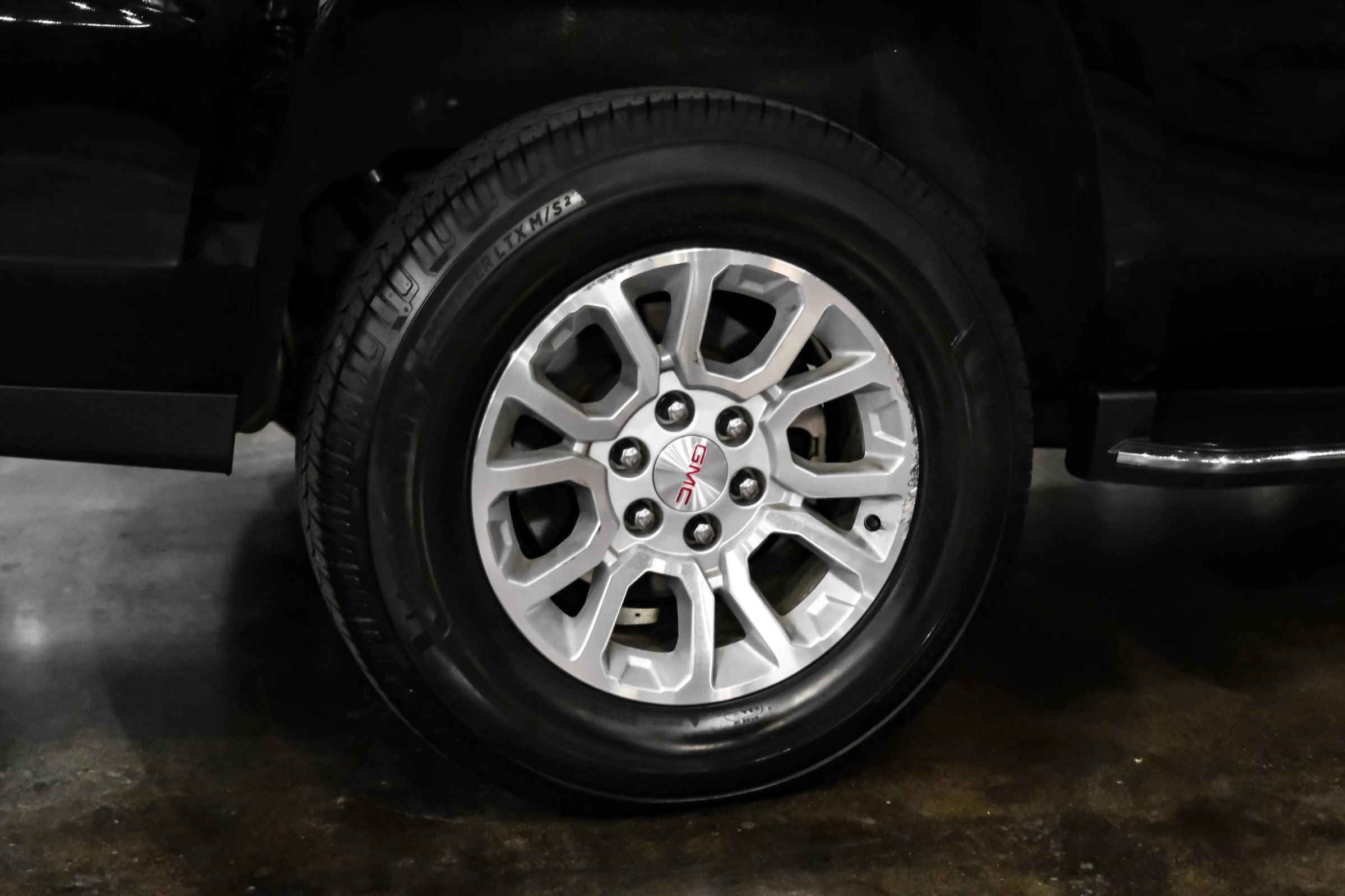 Used 2020 GMC Yukon SLT w/ Open Road Package AWD/4WD image 56