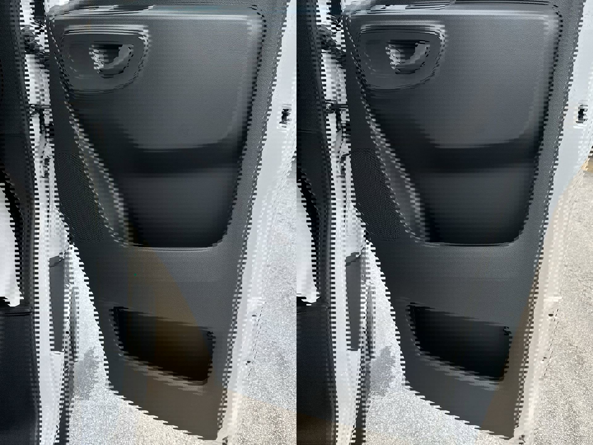 Used 2023 Mercedes-Benz Sprinter 3500 image 35