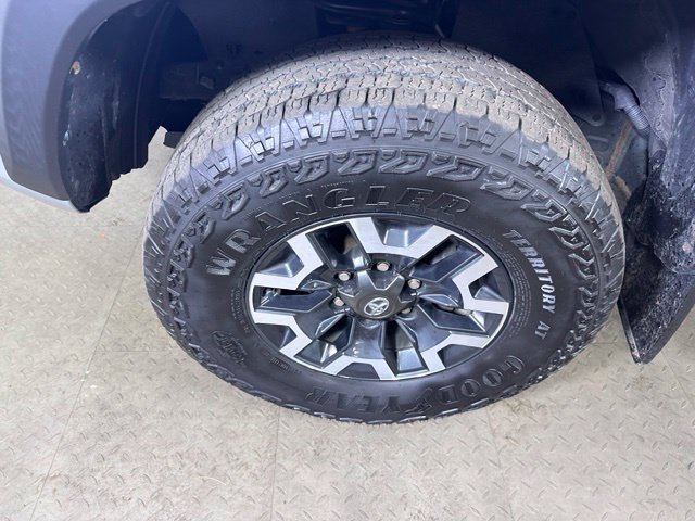 Used 2022 Toyota Tacoma TRD Off-Road w/ TRD Premium Off Road Package AWD/4WD image 30