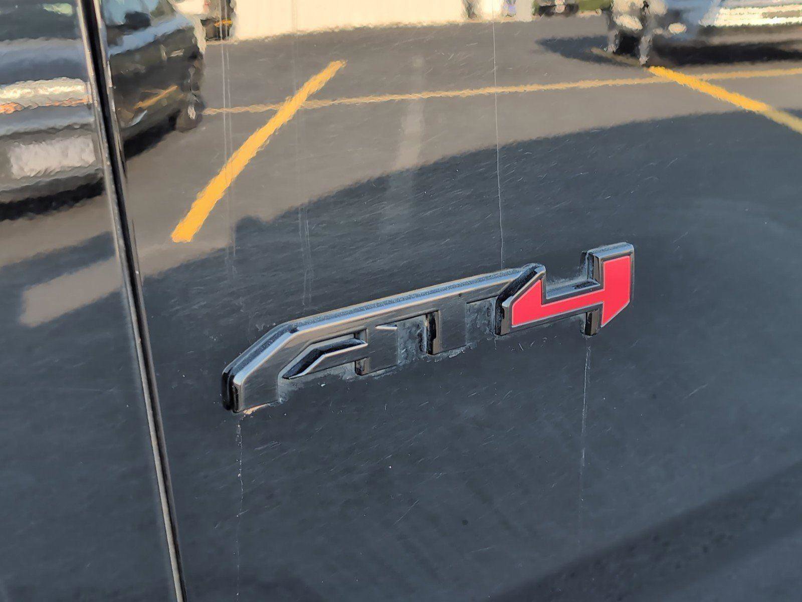 Used 2023 GMC Yukon AT4 w/ Max Trailering Package AWD/4WD image 11