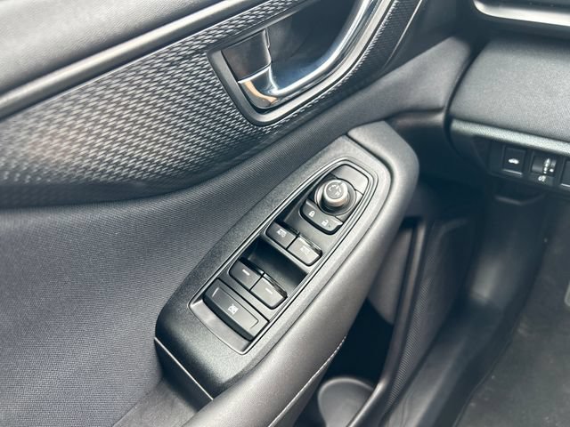 Used 2025 Subaru Legacy Premium AWD/4WD image 12