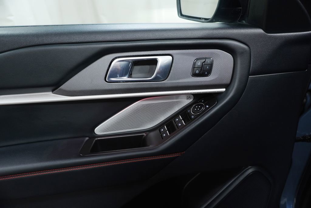 Used 2025 Ford Explorer ST w/ Sun And Sound Package image 27