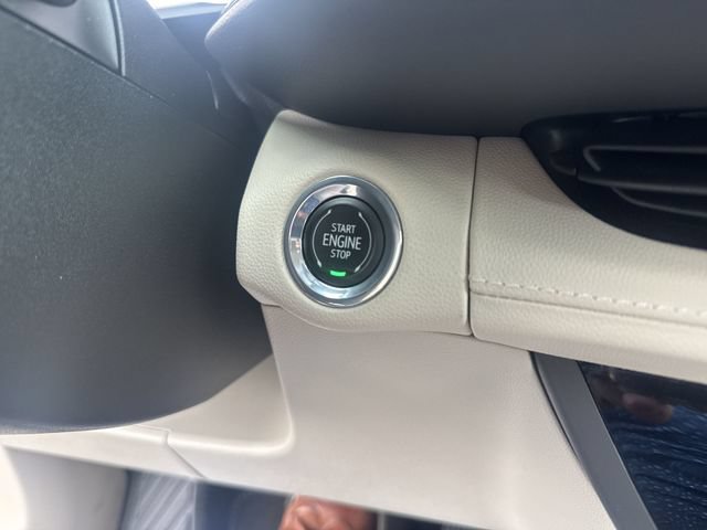 Used 2023 Buick Envision Preferred AWD/4WD image 16