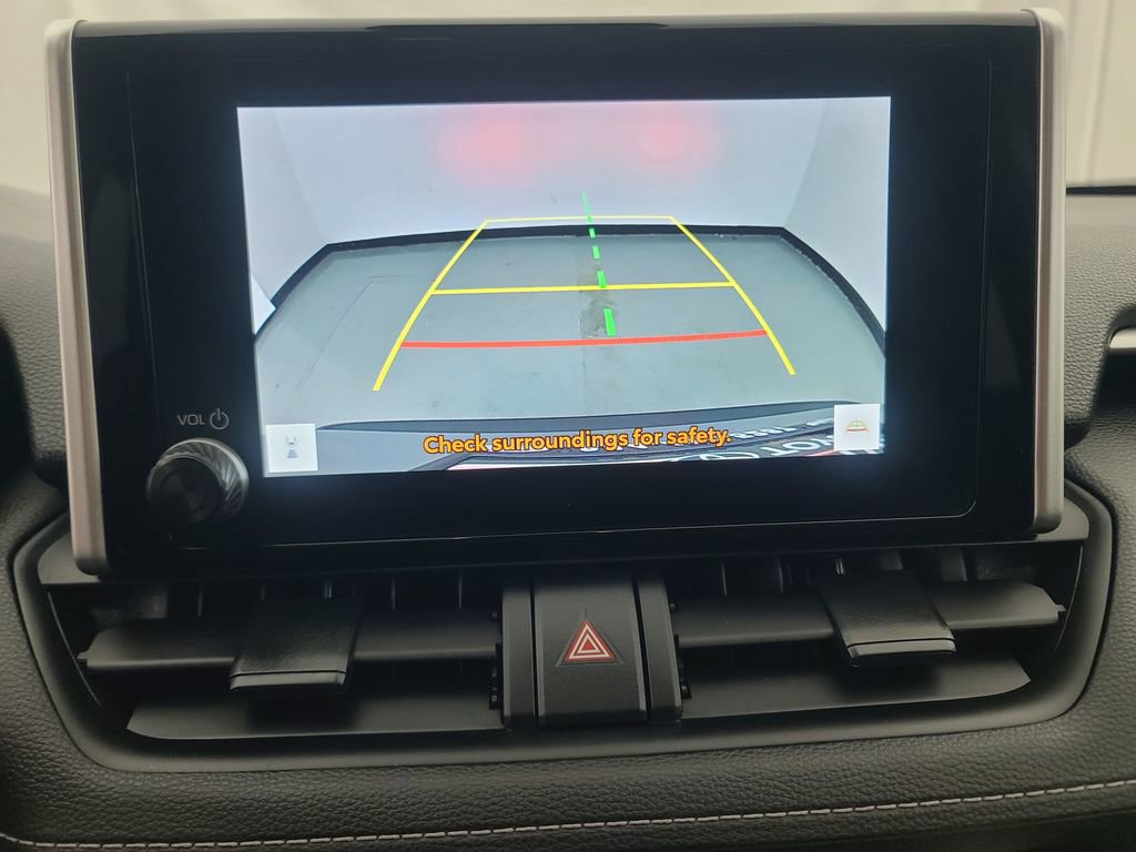 Used 2025 Toyota RAV4 XLE AWD/4WD image 33