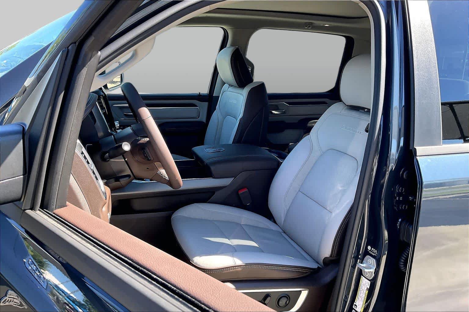 New 2027 RAM 1500 Laramie AWD/4WD image 9