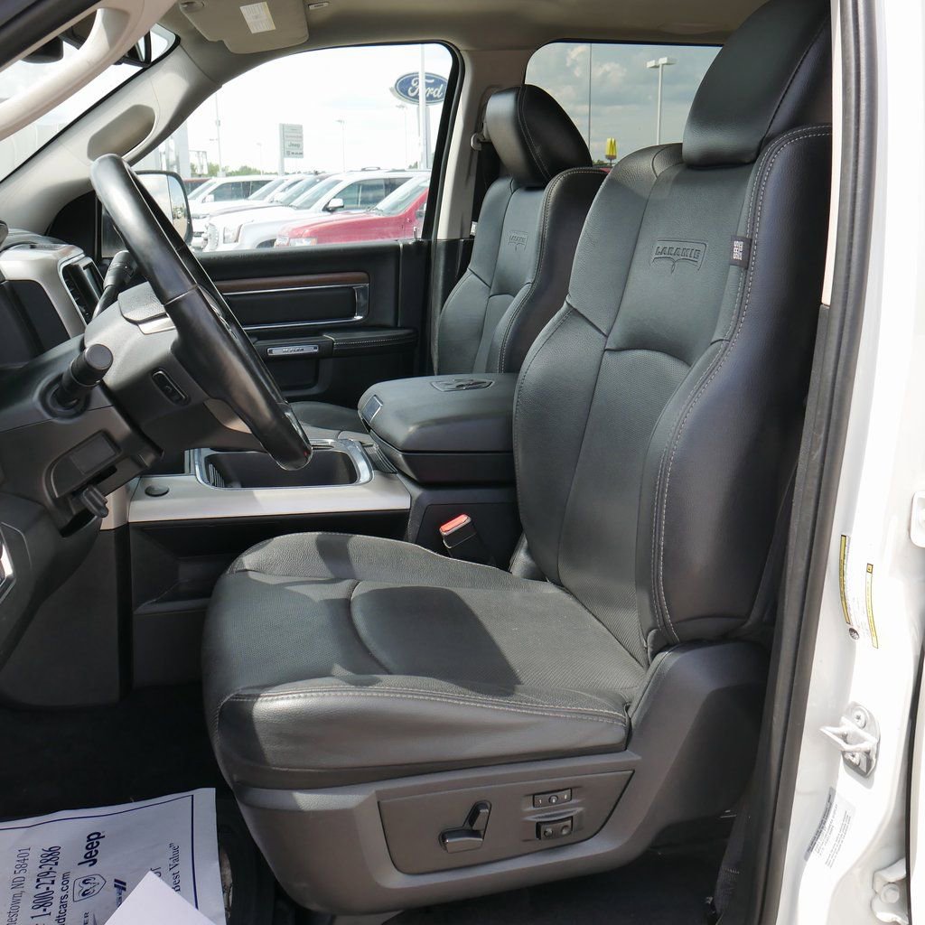 Used 2017 RAM 2500 Laramie w/ Sport Appearance Group image 32