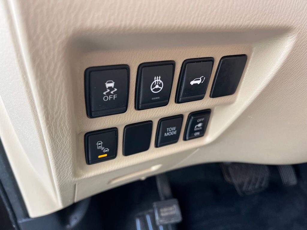 Used 2019 Nissan Pathfinder Platinum image 14