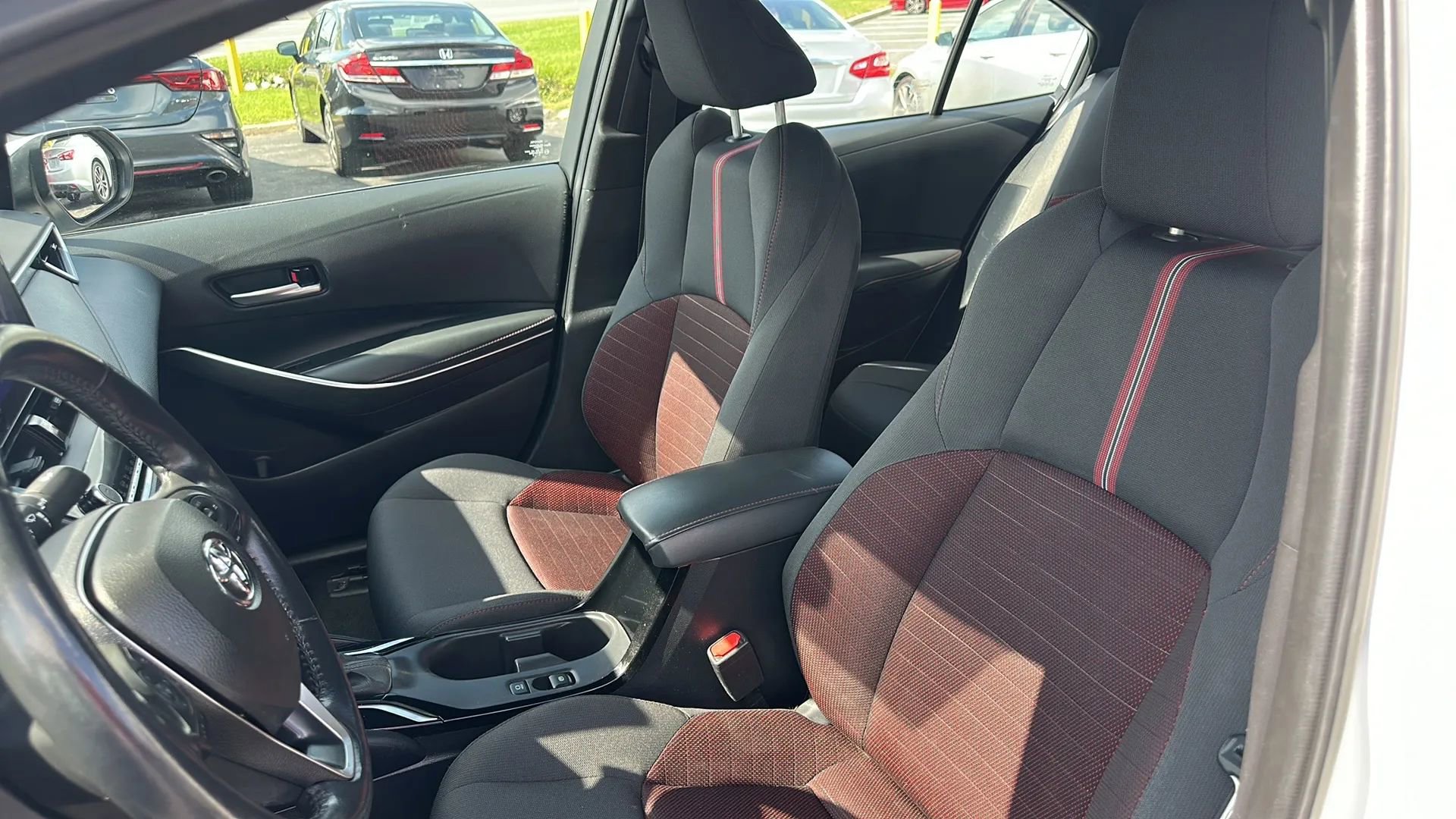 Used 2023 Toyota Corolla SE image 12