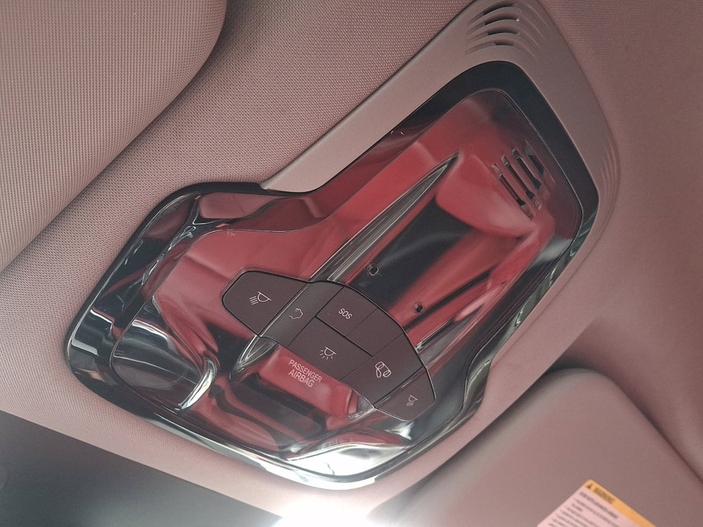 Used 2020 Alfa Romeo Stelvio RWD image 32